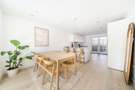 Pulling-road, Pinhoe - Photo 2