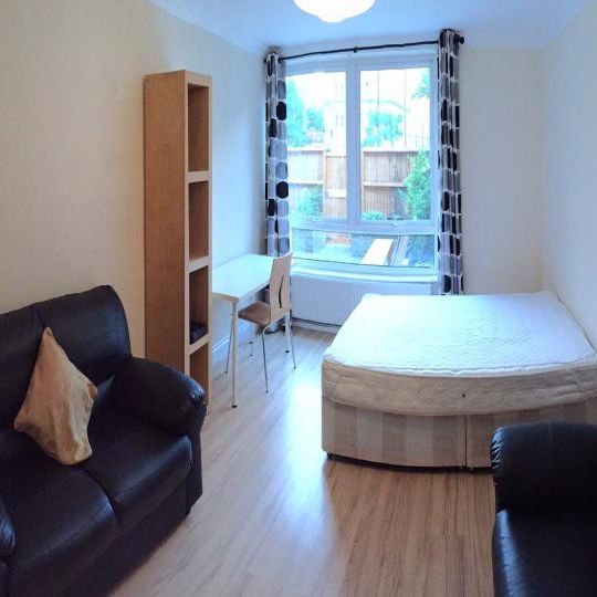 4beds Apartment - Photo 1