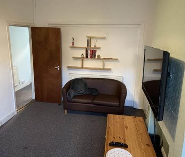 3 bedroom house to rent - Photo 2