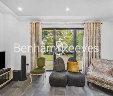 5 bedroom apartment to rent - Photo 2