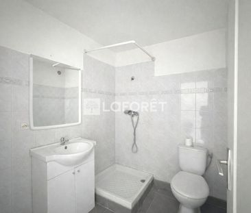 Location Appartement 1 pièce 47m² - Photo 2