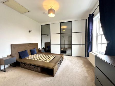 3 bedroom apartment to rent - Photo 5