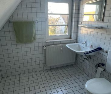 Singles aufgepasst: Wohnen über den Dächern des Dichterviertels von... - Photo 1