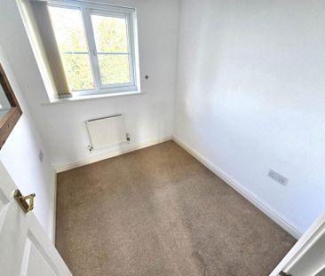 3 bedroom end of terrace house to rent - Photo 5