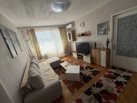 Apartament 2 camere de închiriat, 55 mp, zona Centru - Photo 2