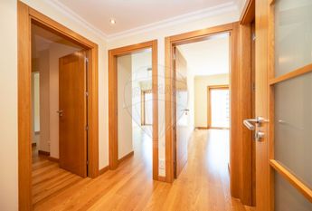 Apartamento T4 em Lisboa