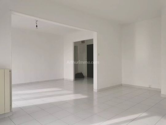 Location Appartement 4 pièces 85 m2 à Ajaccio - Photo 1