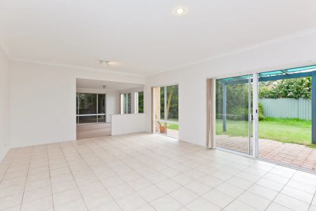 7 Prunella Crescent, - Photo 5