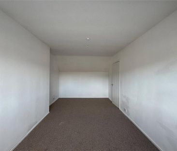 2 bedroom semi-detached house to rent - Photo 5