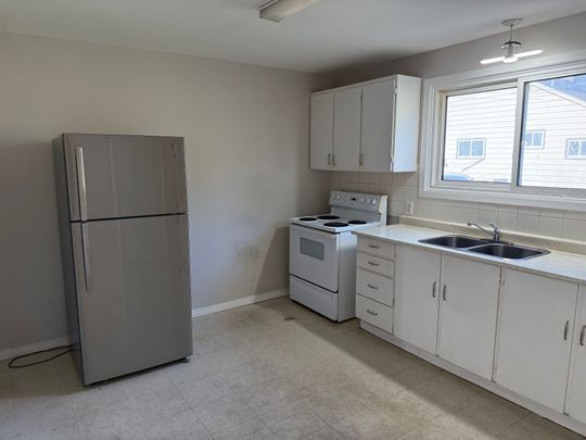 For Lease - 86 Brock Street Unit# 3, Oshawa, Ontario - Photo 1