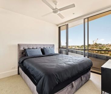 Elevated Living with River Glimpses in the Heart of Newstead - Photo 4