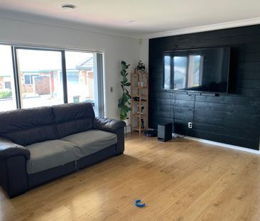 Spacious family home - Photo 1