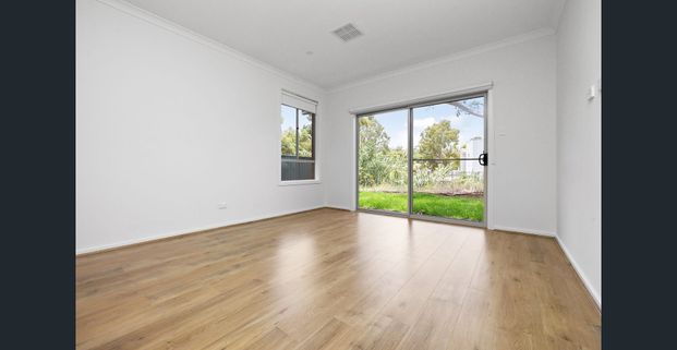 Spacious, Stylish & Brand-New – Family Living at Its Best - Photo 1