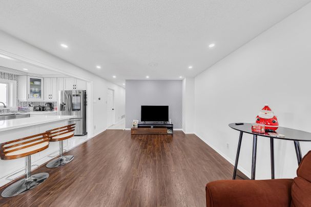 For Lease - 897 Liverpool Road Unit# MAIN, Pickering, Ontario - Photo 1