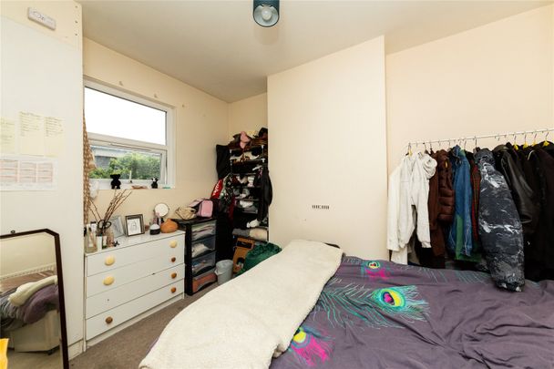 4 bedroom terraced house to rent - Photo 1