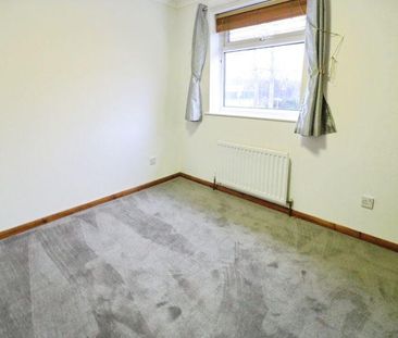 2 bedroom semi-detached house to rent - Photo 5