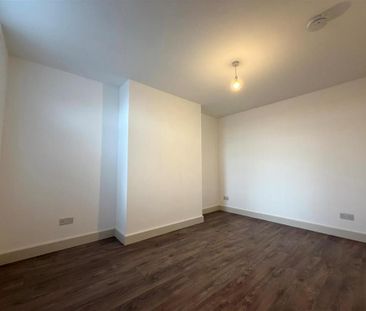 2 bedroom duplex to rent - Photo 4