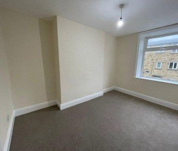 4 bedroom terraced house to rent - Photo 6