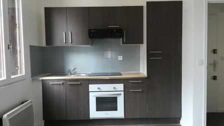 Location Appartement 2 pièces 32m² CAUDEBEC LES ELBEUF 76320 - Photo 2