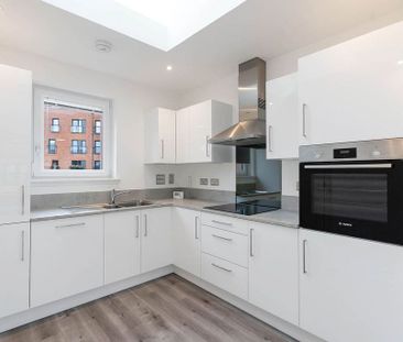 4126L - Gilroy Road, Edinburgh, EH6 6AR - Photo 2