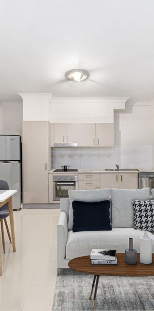 Modern Two-Bedroom Townhouse in Convenient Location! - Photo 1