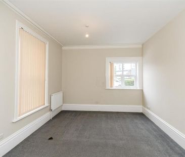 3 bedroom maisonette to rent - Photo 1