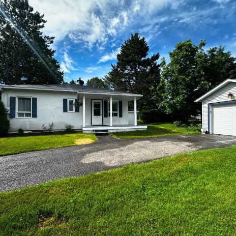 Maison à Louer - Village St-Sauveur - Photo 1