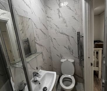 Studio Flat, High Street, CR0 - Photo 4