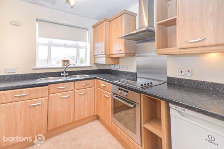 2 bedroom apartment to rent - Photo 5