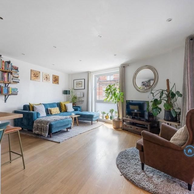 2 bedroom flat to rent - Photo 1