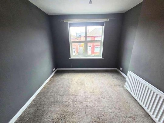 Ayresome Green Lane, Middlesbrough, TS5 - Photo 1