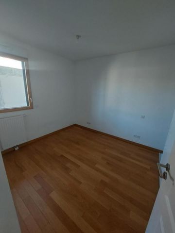 Location Appartement 3 pièces 87m² LORMONT 33310 - Photo 3