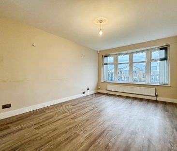 3 bedroom detached house to rent - Photo 2