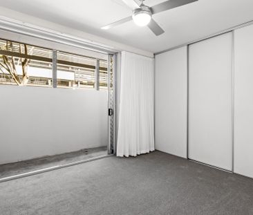 Stylish Inner-City Living Between James Street & Brunswick Street P... - Photo 3