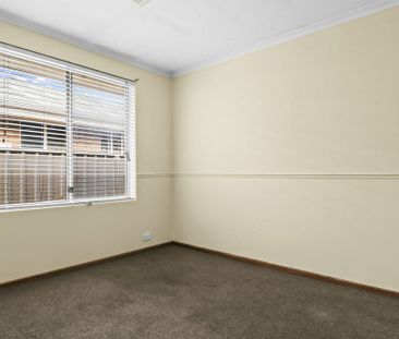 3 bedroom family home in Craigmore - Photo 5