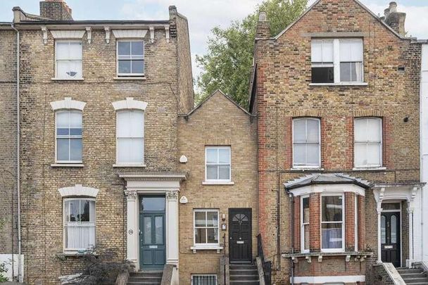 Sandringham Road, Hackney, E8 - Photo 1