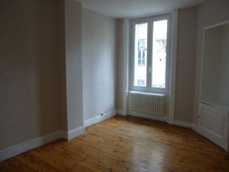 APPARTEMENT T8 A LOUER - Photo 3