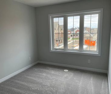 Condo Townhouse For Lease | E9087632 - Photo 2