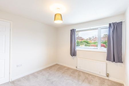 3 bedroom end of terrace house to rent - Photo 4