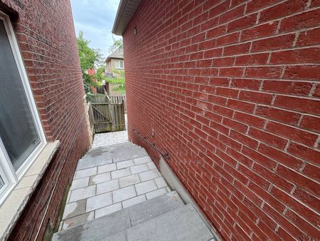 For Lease - 47 Medoc ( Basement) Place, Vaughan, Ontario - Photo 2