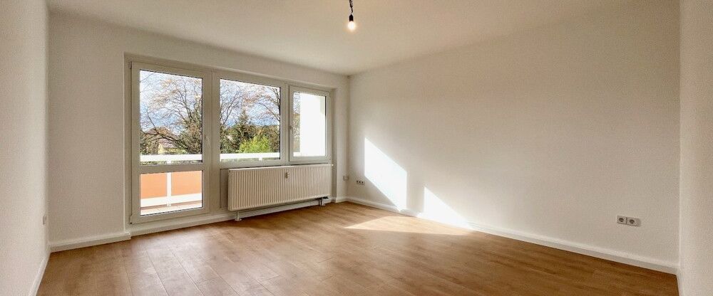 TOP sanierte 3 - Zimmer Wohnung mit Balkon und Einbauküche - Photo 1