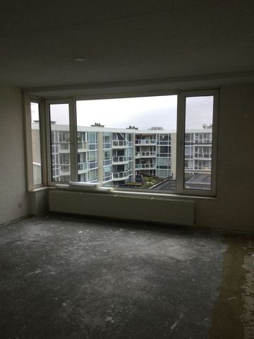 Te huur: Appartement Uitstraat 70 in Spijkenisse - Photo 2