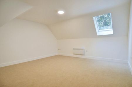 2 Bedroom Apartment - Photo 2