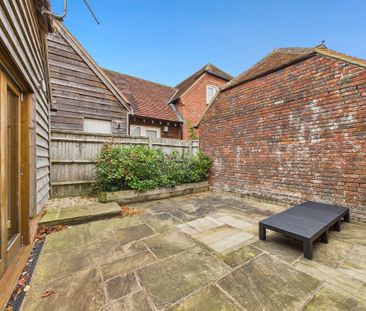 2 bedroom barn conversion to rent - Photo 3