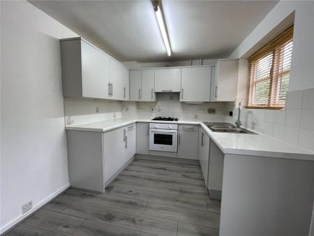 2 bedroom end of terrace house to rent - Photo 5