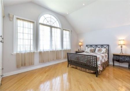 For Lease - 5291 Thornwood Drive, Mississauga, Ontario - Photo 3