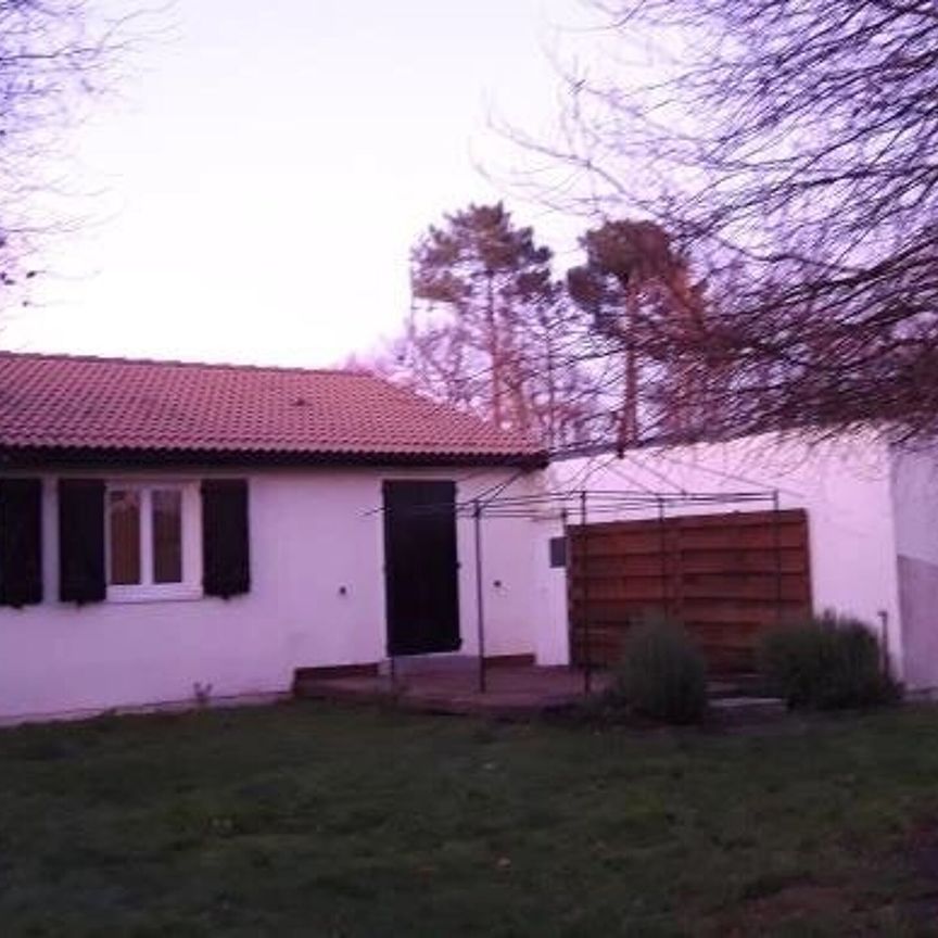 Location Maison 4 pièces 75 m2 à Mérignac - Photo 1