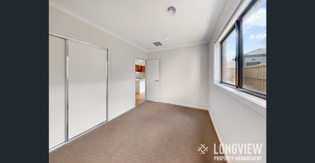 Serene Charm Close to School - Photo 3