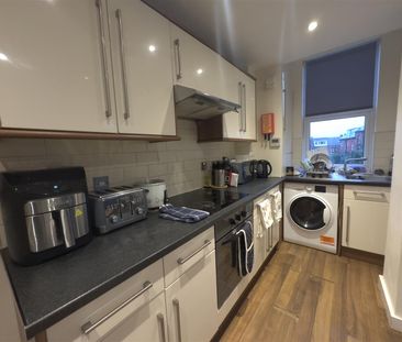 Royal Park Grove, Hyde Park, LS6 1HQ, Leeds - Photo 3