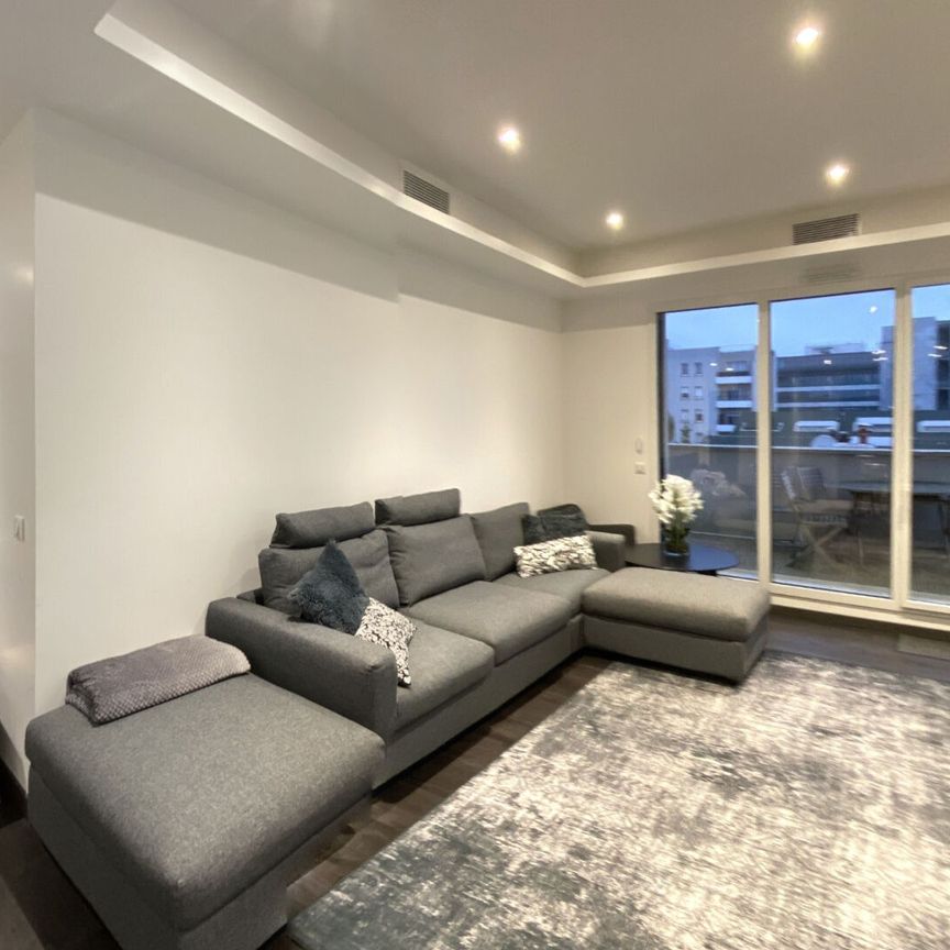 Location Appartement 3 pièces 76m² - Photo 1